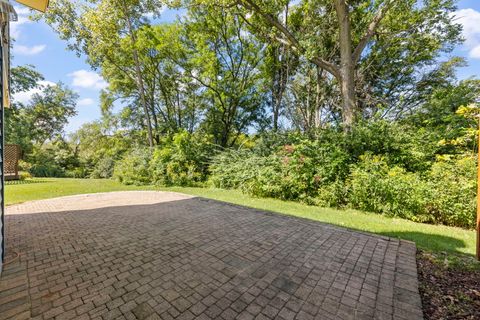 Tiny photo for 1516 Lighthouse Drive, Naperville, IL 60565 (MLS # 12458431)