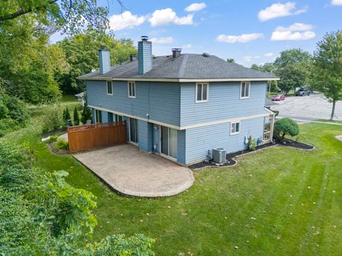 Tiny photo for 1516 Lighthouse Drive, Naperville, IL 60565 (MLS # 12458431)
