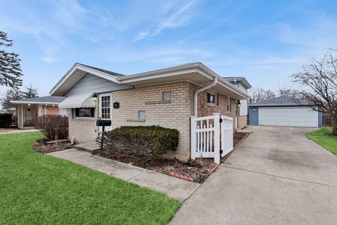 Tiny photo for 16417 George Drive, Oak Forest, IL 60452 (MLS # 12568762)