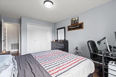 Tiny photo for 1255 W Prospect Avenue #109, Mount Prospect, IL 60056 (MLS # 12622123)