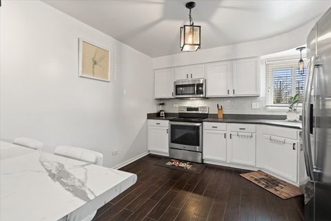 Tiny photo for 1255 W Prospect Avenue #109, Mount Prospect, IL 60056 (MLS # 12622123)