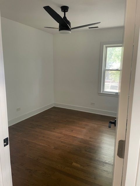 Tiny photo for 6812 S Saint Lawrence Avenue, Chicago, IL 60637 (MLS # 12506634)