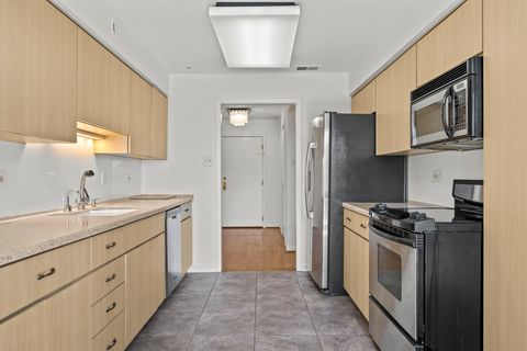 Tiny photo for 1125 Lake Cook Road #405, Northbrook, IL 60062 (MLS # 12558515)