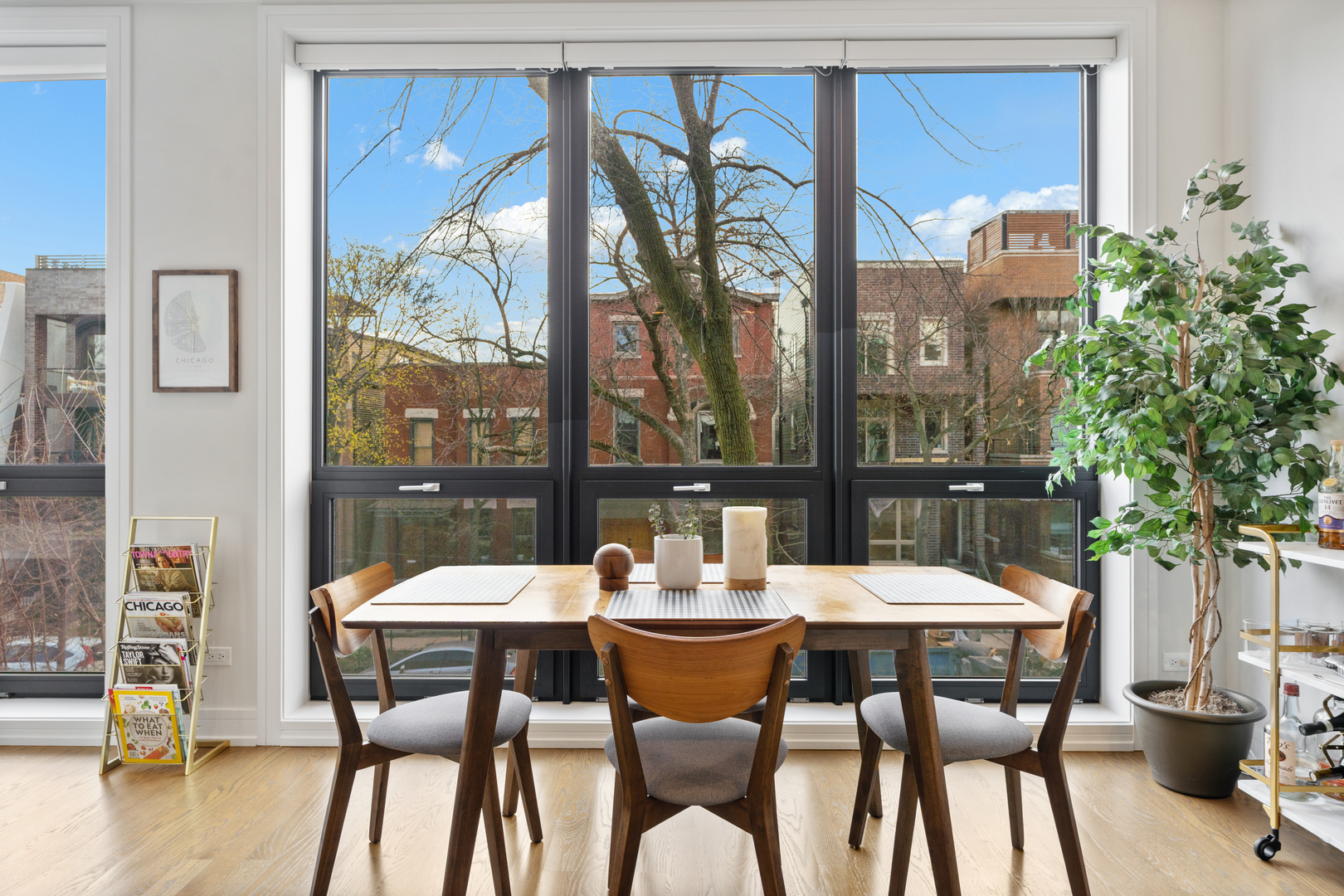 944 N Winchester Avenue 2