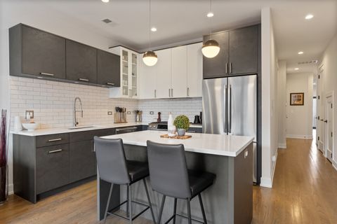 Tiny photo for 944 N Winchester Avenue #2, Chicago, IL 60622 (MLS # 12611407)