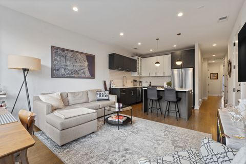 Tiny photo for 944 N Winchester Avenue #2, Chicago, IL 60622 (MLS # 12611407)