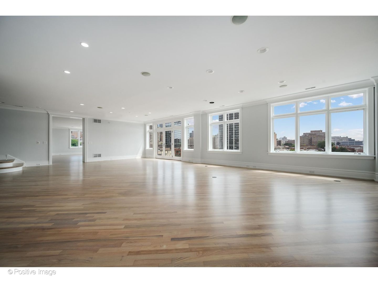 545 W Aldine Avenue 6E