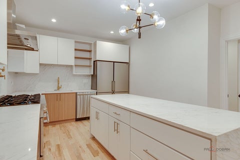 Tiny photo for 1826 W Farragut Avenue, Chicago, IL 60640 (MLS # 12670789)