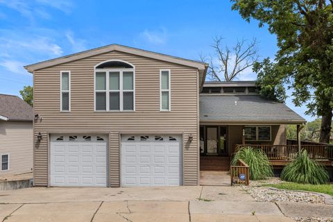 Tiny photo for 690 N Cove Court, Decatur, IL 62521 (MLS # 12423269)