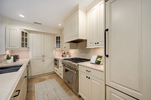 Tiny photo for 82 E Elm Street #1, Chicago, IL 60611 (MLS # 12729172)