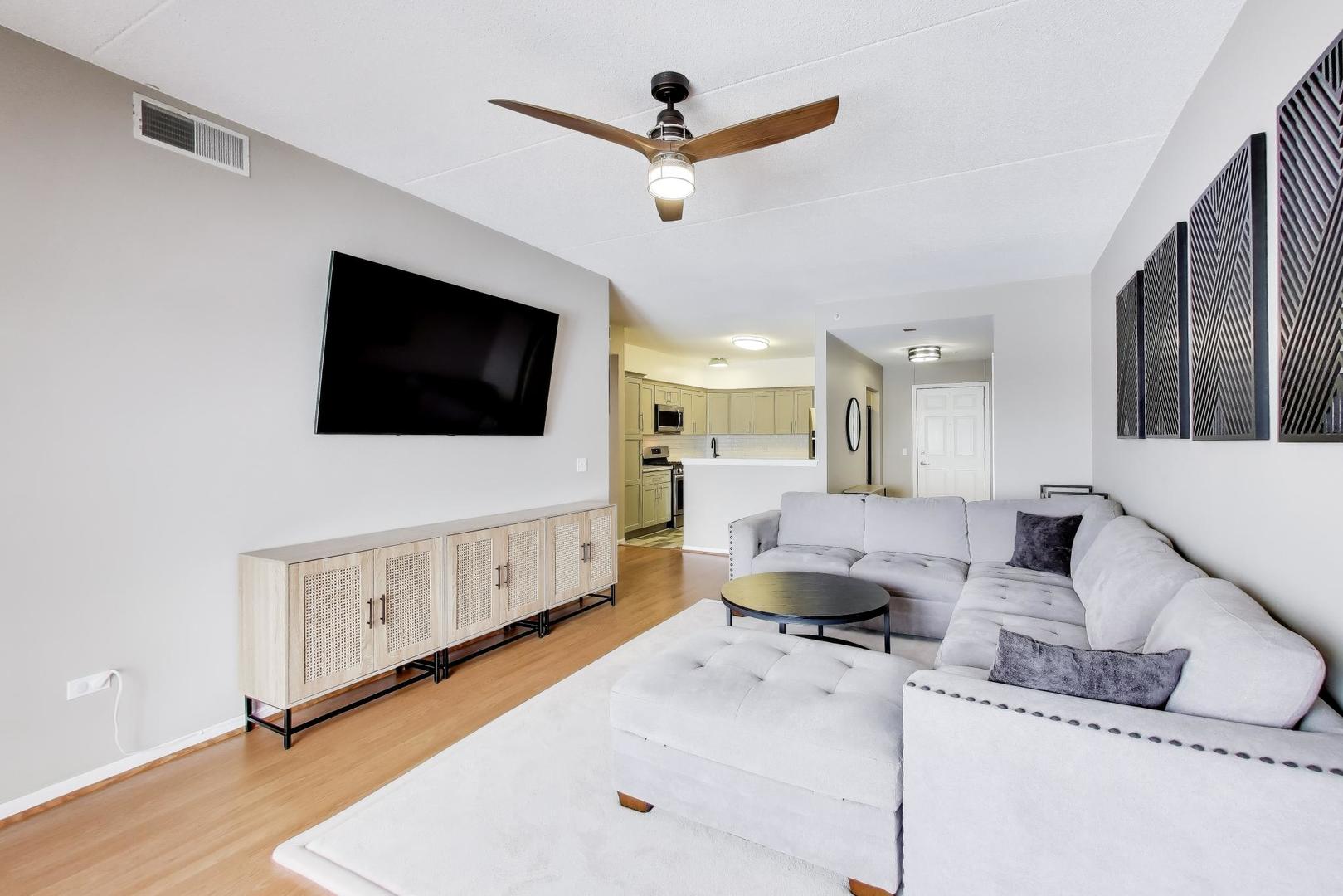 9670 Franklin Avenue 505