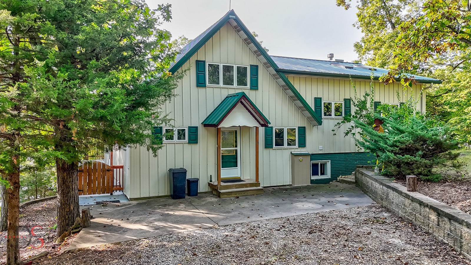 705 Cedar Court