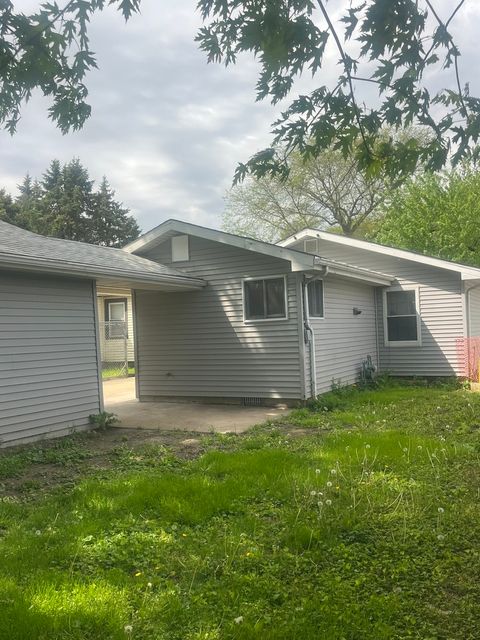 Tiny photo for 208 Independence Avenue, Joliet, IL 60433 (MLS # 12618885)