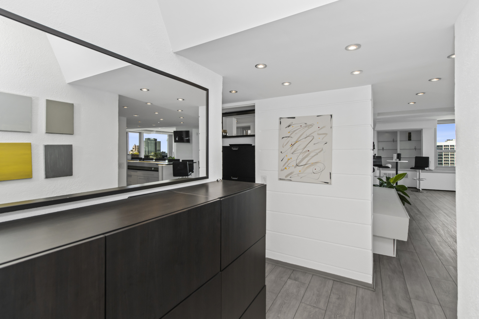 1255 N Sandburg Terrace 2912