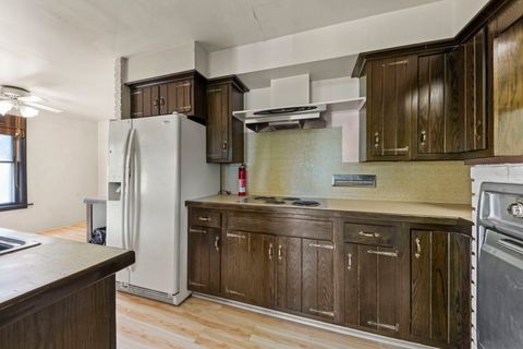 Tiny photo for 410 Chicago Avenue, Clarendon Hills, IL 60514 (MLS # 12466695)