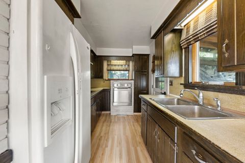 Tiny photo for 410 Chicago Avenue, Clarendon Hills, IL 60514 (MLS # 12466695)