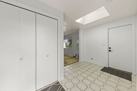 Tiny photo for 410 Chicago Avenue, Clarendon Hills, IL 60514 (MLS # 12466695)