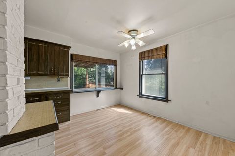 Tiny photo for 410 Chicago Avenue, Clarendon Hills, IL 60514 (MLS # 12466695)