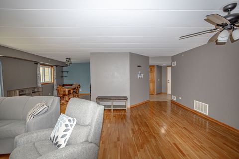 Tiny photo for 6830 W WINDING Trail #102, Oak Forest, IL 60452 (MLS # 12495096)