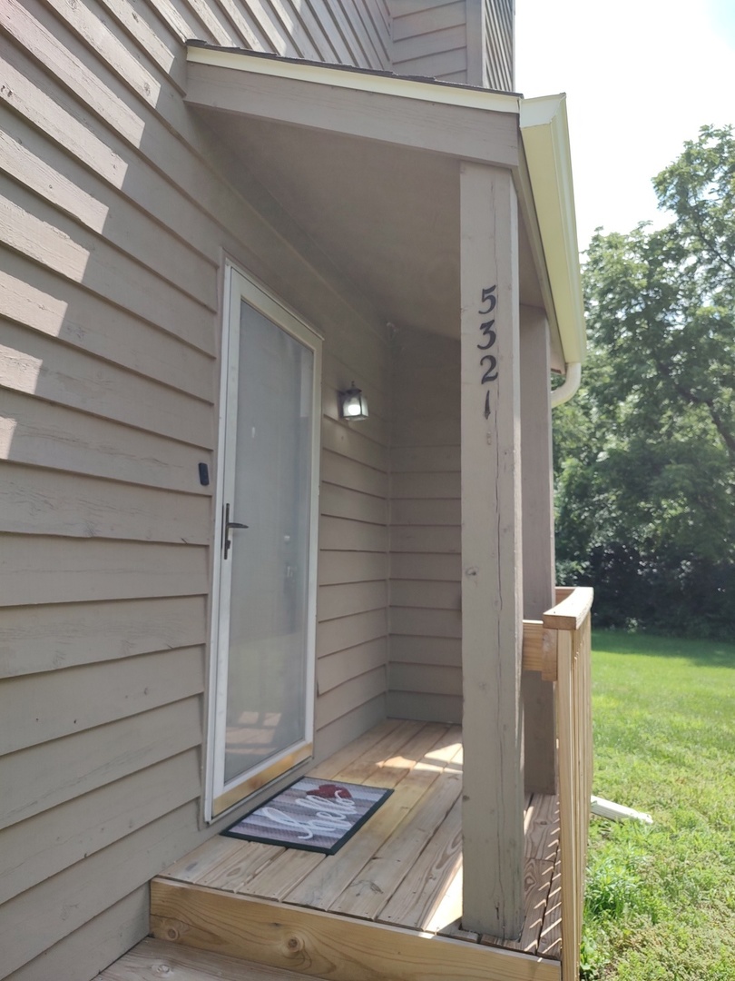 5321 Sand Piper Place 5321