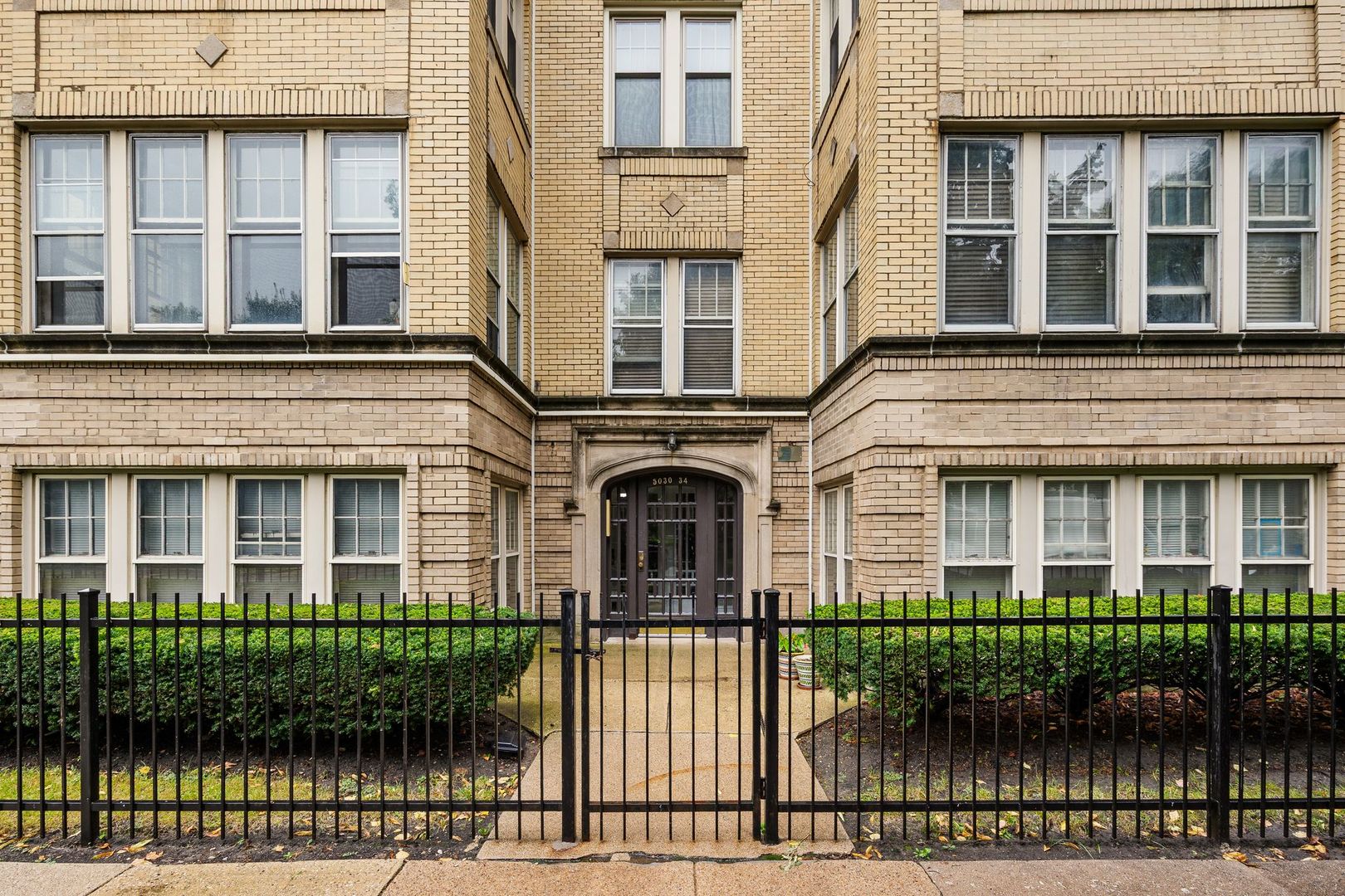 5030 N Leavitt Street 3