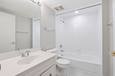 Tiny photo for 5055 Madison Street #402, Skokie, IL 60077 (MLS # 12594123)