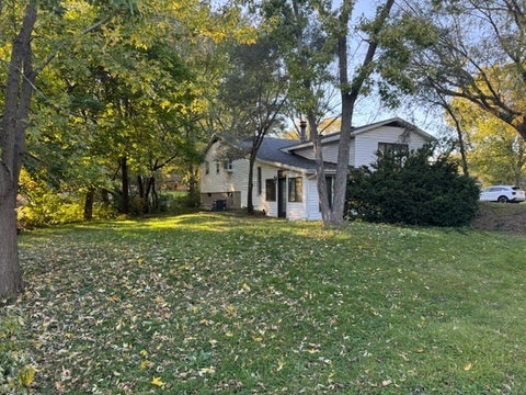 Tiny photo for 601 15th Street, Mendota, IL 61342 (MLS # 12791987)