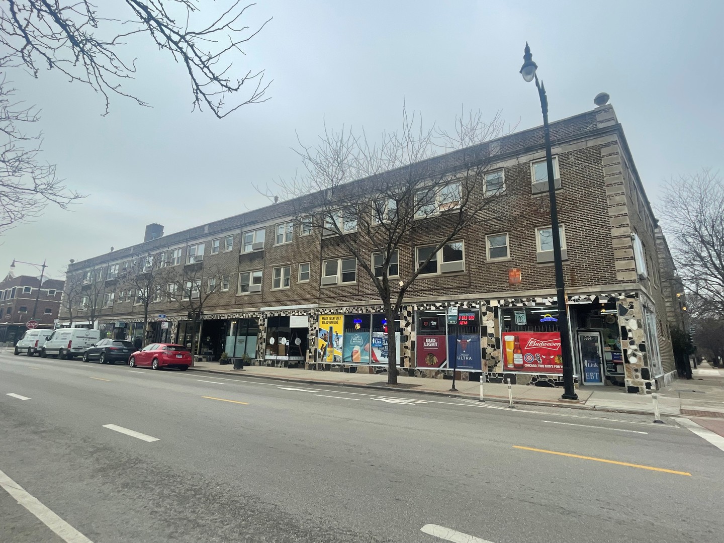 5632-52 N Clark Street 5640