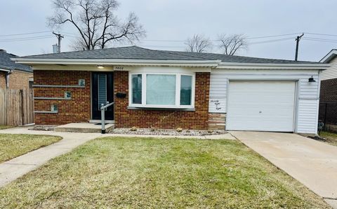 Tiny photo for 7808 Central Avenue, Burbank, IL 60459 (MLS # 12525913)