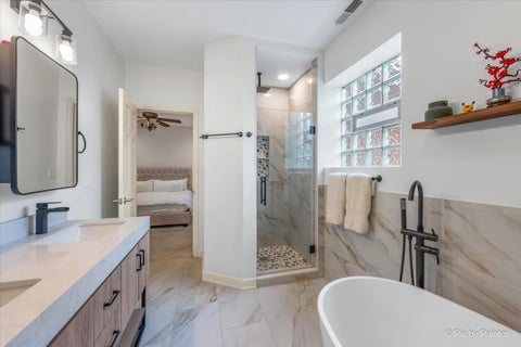 Tiny photo for 4512 S Greenwood Avenue #3, Chicago, IL 60653 (MLS # 12767565)