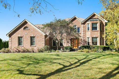 Photo of 1646 Flagstone Drive, Crystal Lake, IL 60014 (MLS # 12785391)