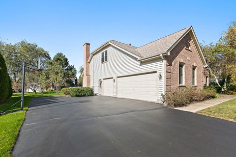Tiny photo for 1646 Flagstone Drive, Crystal Lake, IL 60014 (MLS # 12785391)