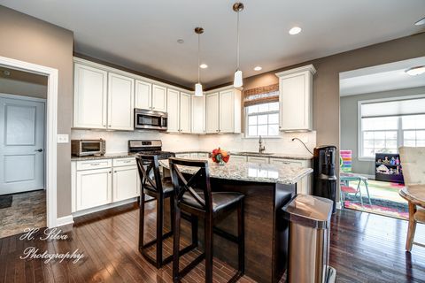 Tiny photo for 1403 Karen Drive, West Dundee, IL 60118 (MLS # 12615493)