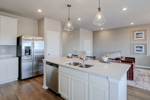 Tiny photo for 400 Comstock Road, South Elgin, IL 60177 (MLS # 12553853)