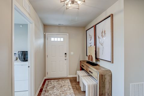 Tiny photo for 400 Comstock Road, South Elgin, IL 60177 (MLS # 12553853)