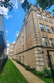 3335 W BELLE PLAINE Avenue 3A Chicago IL 60618