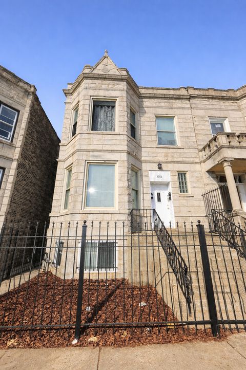 3923 W Lexington Street Chicago IL 60624