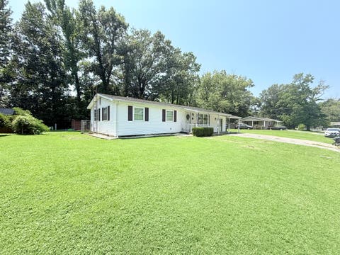 Tiny photo for 81 Dallas Drive, Harrisburg, IL 62946 (MLS # 12718673)