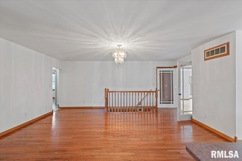 Tiny photo for 1610 WISCONSIN Street, Le Claire, IA 52753 (MLS # QC4265679)