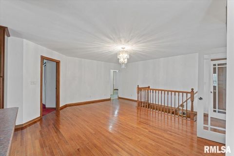 Tiny photo for 1610 WISCONSIN Street, Le Claire, IA 52753 (MLS # QC4265679)