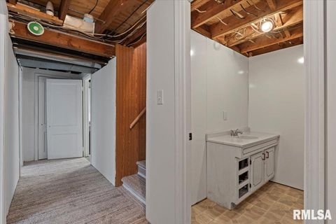 Tiny photo for 1610 WISCONSIN Street, Le Claire, IA 52753 (MLS # QC4265679)