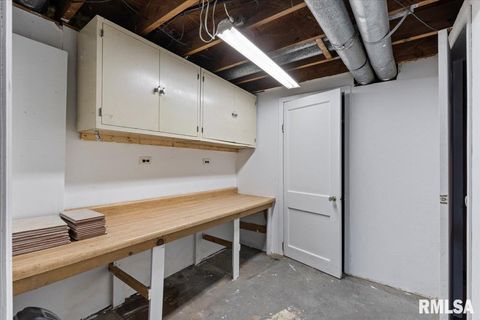 Tiny photo for 1610 WISCONSIN Street, Le Claire, IA 52753 (MLS # QC4265679)