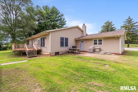 Tiny photo for 1610 WISCONSIN Street, Le Claire, IA 52753 (MLS # QC4265679)