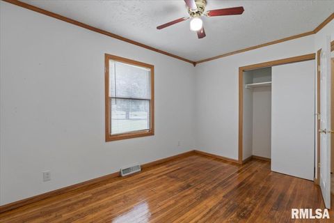 Tiny photo for 1610 WISCONSIN Street, Le Claire, IA 52753 (MLS # QC4265679)