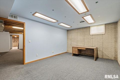 Tiny photo for 1610 WISCONSIN Street, Le Claire, IA 52753 (MLS # QC4265679)