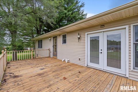 Tiny photo for 1610 WISCONSIN Street, Le Claire, IA 52753 (MLS # QC4265679)