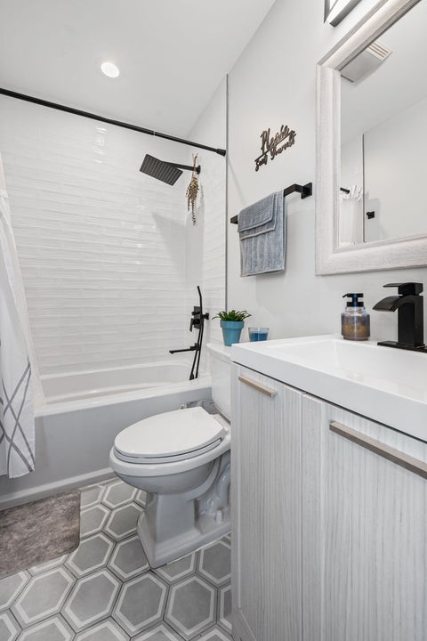 Tiny photo for 2625 Cuyler Avenue, Berwyn, IL 60402 (MLS # 12790590)