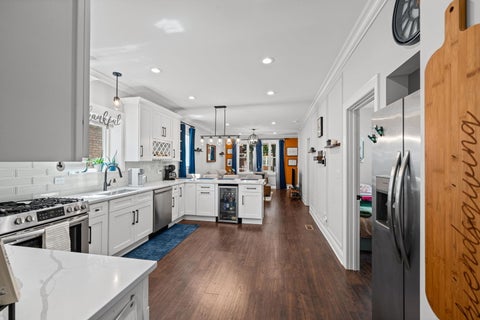 Tiny photo for 2625 Cuyler Avenue, Berwyn, IL 60402 (MLS # 12790590)