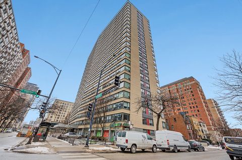 Photo of 2930 N Sheridan Road #903, Chicago, IL 60657 (MLS # 12593094)