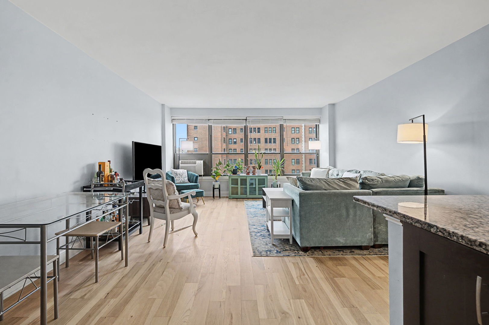 2930 N Sheridan Road 903